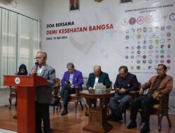 Doa Bersama Demi Kesehatan Bangsa, Nofendri Roestam : 7000 Lulusan Apoteker Per Tahun Terancam Oleh Task Shifting RUU Kesehatan OBL 12 Doa Bersama Demi Kesehatan Bangsa, Nofendri Roestam : 7000 Lulusan Apoteker Per Tahun Terancam Oleh Task Shifting RUU Kesehatan OBL