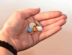 Jangan Sembarang Mengkombinasi Obat, Hati Hati. Kenali Interaksi Yang Merugikan 4 Jangan Sembarang Mengkombinasi Obat, Hati Hati. Kenali Interaksi Yang Merugikan