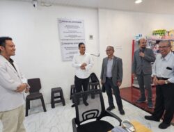Kunjungan ke Aceh, Noffendri Roestam Janjikan PP IAI Akan Selalu Pastikan Apoteker Dapatkan Haknya Sebagai Tenaga Kesehatan 6 Kunjungan ke Aceh, Noffendri Roestam Janjikan PP IAI Akan Selalu Pastikan Apoteker Dapatkan Haknya Sebagai Tenaga Kesehatan