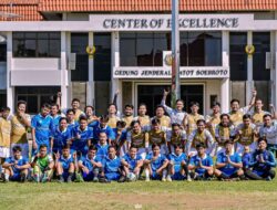 Antusiasme Tinggi dalam Pertandingan Persahabatan Apoteker Kota Bandung dengan Farmasi FC di Kota Bandung 15 Antusiasme Tinggi dalam Pertandingan Persahabatan Apoteker Kota Bandung dengan Farmasi FC di Kota Bandung