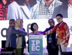 The 2nd Indonesian Pharmacy Expo & Conference (IPEC) 2024 di Jakarta Sukses Digelar, Kolaborasi dan Edukasi untuk Apoteker Indonesia 11 The 2nd Indonesian Pharmacy Expo & Conference (IPEC) 2024 di Jakarta Sukses Digelar, Kolaborasi dan Edukasi untuk Apoteker Indonesia