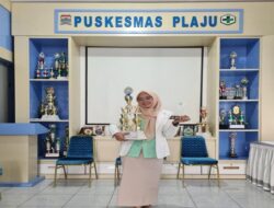 Kasie Kolag Kemanisan Antarkan Apt Grease Prathama Raih Juara 1 Tenaga Kesehatan Teladan Farmasi Kota Palembang