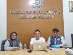 Pelatihan Menulis untuk Apoteker PD IAI Sulawesi Selatan Hadirkan Anis Kurniawan