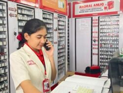 Apoteker Hanya Menangani Obat-Obatan Resep?