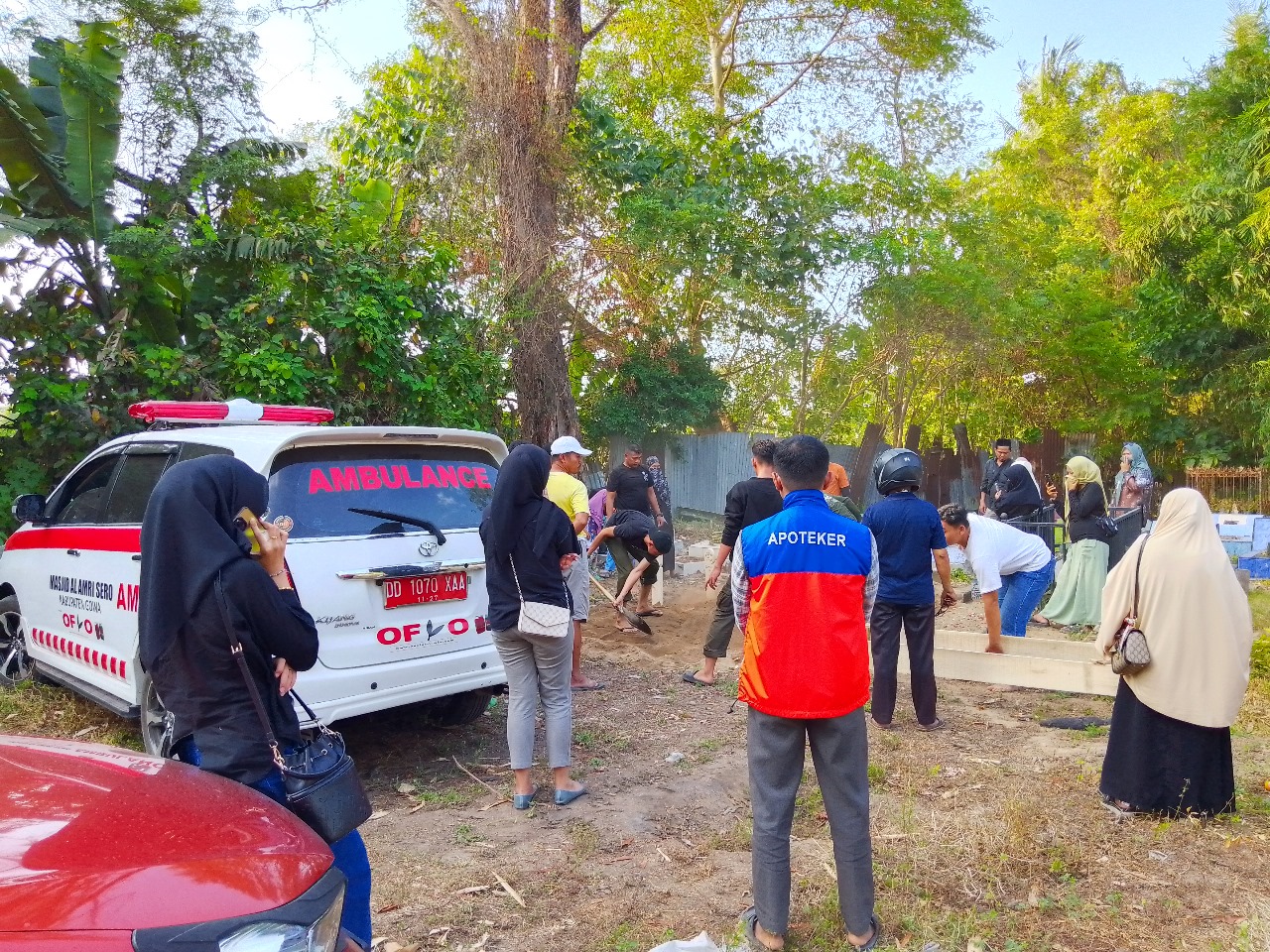 Peran Apoteker di Masyarakat