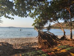 Jalan-Jalan Rakernas PIT IAI Lombok 2024: Bersantai Sore dan Melepas Penat di Pantai Nipah