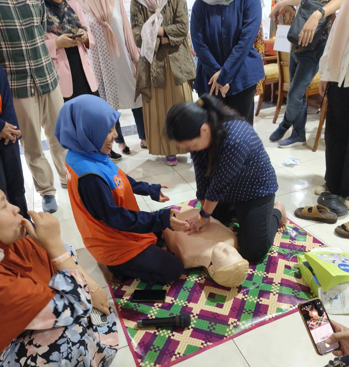 Seorang peserta sedang berlatih BHD