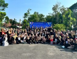 Semarak World Pharmacist Day 2024: Senam Bersama dan Edukasi DAGUSIBU di Sukoharjo 12 Semarak World Pharmacist Day 2024: Senam Bersama dan Edukasi DAGUSIBU di Sukoharjo