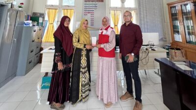 Masyarakat Sehat, Apoteker Bahagia: Edukasi Tuberkulosis di Hari Apoteker Sedunia