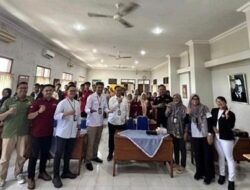 Peringati World Pharmacist Day, Komix Herbal Beri Edukasi Herbal ke Pelajar di Jember