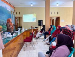 Farmasi Unand Peduli Lansia: Edukasi Obat dan Kesehatan di Posyandu Kabupaten Solok