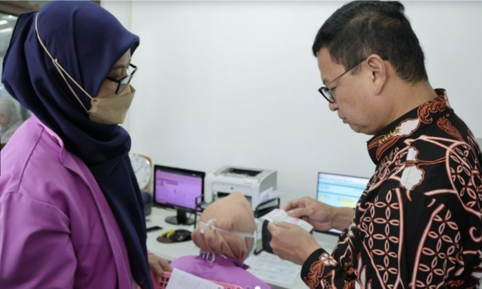 Kepala BPOM Taruna Ikrar saat melakukan sidak ke RSHS Bandung foto dok BPOM