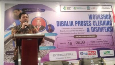 kadinkes Prov Sulawesi Selatan Dr dr H M Ishaq Iskandar membka workshop Celaning Disinfeksi PD IAI Sulsel 1