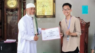 IYPG PD IAI Lampung Gelar Pengabdian Masyarakat ‘Bukber Takjil’ 5 Bukber Takjil Donasi Program Kerja HOPE diserahkan secara simbolis oleh Ketua IYPG PD IAI Lampung