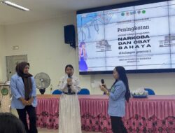 Mahasiswa Farmasi Stiksam Gelar Penyuluhan Bahaya Narkoba di SMP Negeri 1 Tenggarong