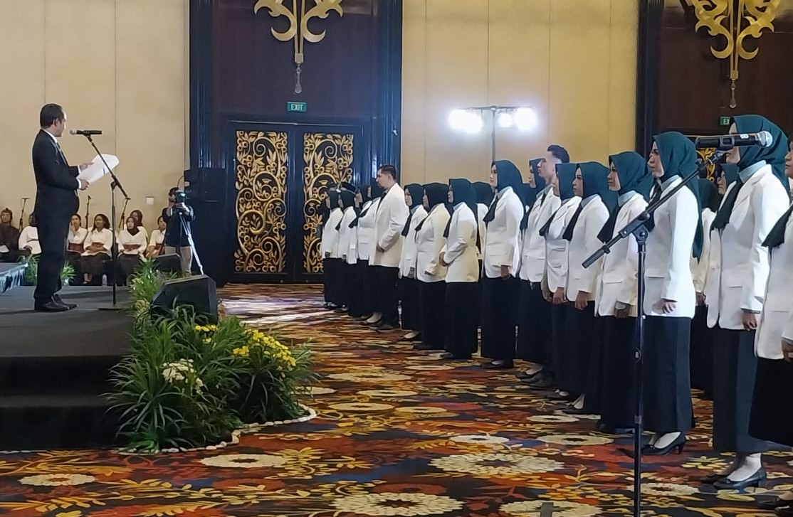 Pengambilan Sumpah Apoteker Sekolah Tinggi Farmasi Indonesia STFI Bandung