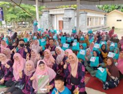 apoteker muaro jambi bersama peserta pengabdian Sobat Alifa