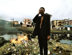 Masih Sering Membakar Sampah Sembarang? Stop ! Bisa Berdampak Bagi Kesehatan. 8 Masih Sering Membakar Sampah Sembarang? Stop ! Bisa Berdampak Bagi Kesehatan.