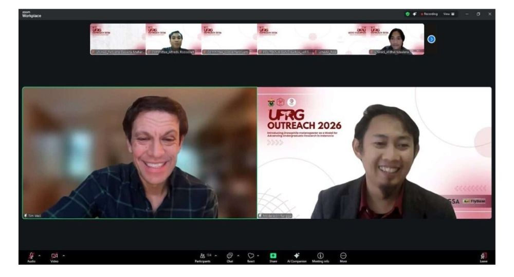 Prof. Firzan Nainu Dorong Mahasiswa Farmasi Teliti Penyakit Lewat Drosophila si Lalat Buah, Kolaborasi Unhas–Queensland–Cambridge