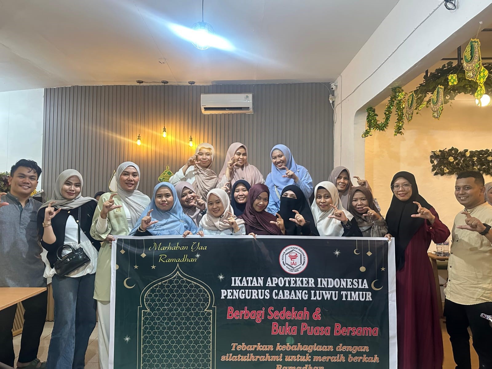 Apoteker Luwu Timur Turun ke Lapangan, Tegaskan Peran Sosial di Momentum Ramadan