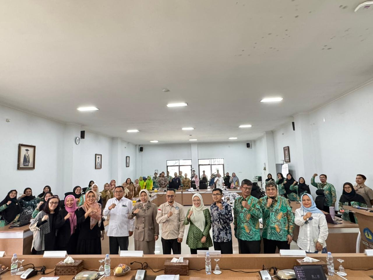 Unila Selangkah Lagi Miliki Prodi Profesi Apoteker, Tim Evaluator Kemendiktisainstek Lakukan Visitasi Lapangan