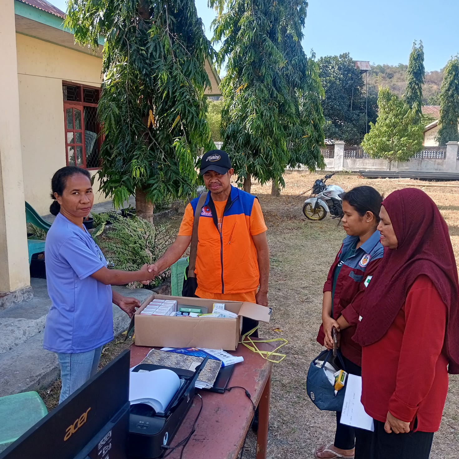 Saat Pulau Flores Berduka, Solidaritas Apoteker Indonesia Menguat: ATB NTT Gerak Cepat Salurkan Bantuan